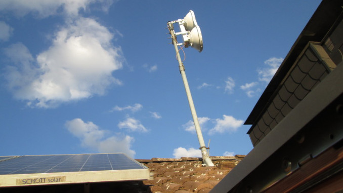 wandersalon LA-Dach mit Antenne und PV-Modul